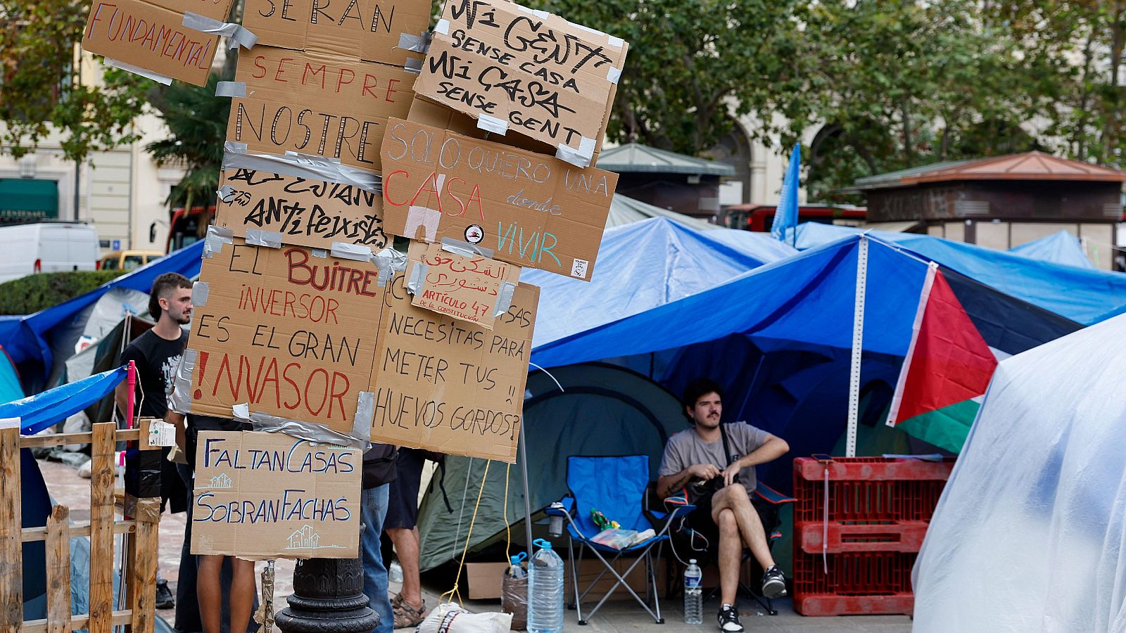 La estrategia de Sánchez que facilita la entrada en vigor de varios decretos de la vivienda